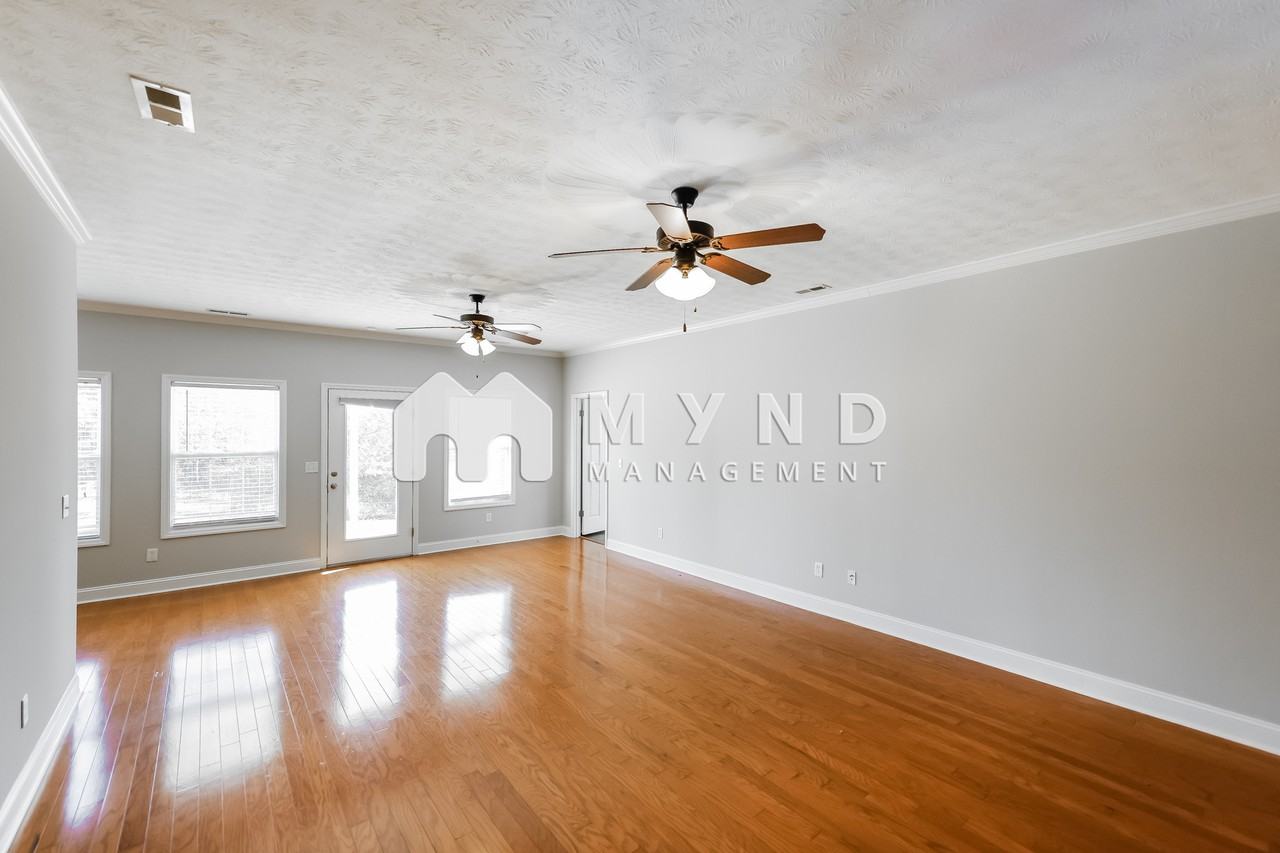 79 Megan Rd - Photo 2 of 17