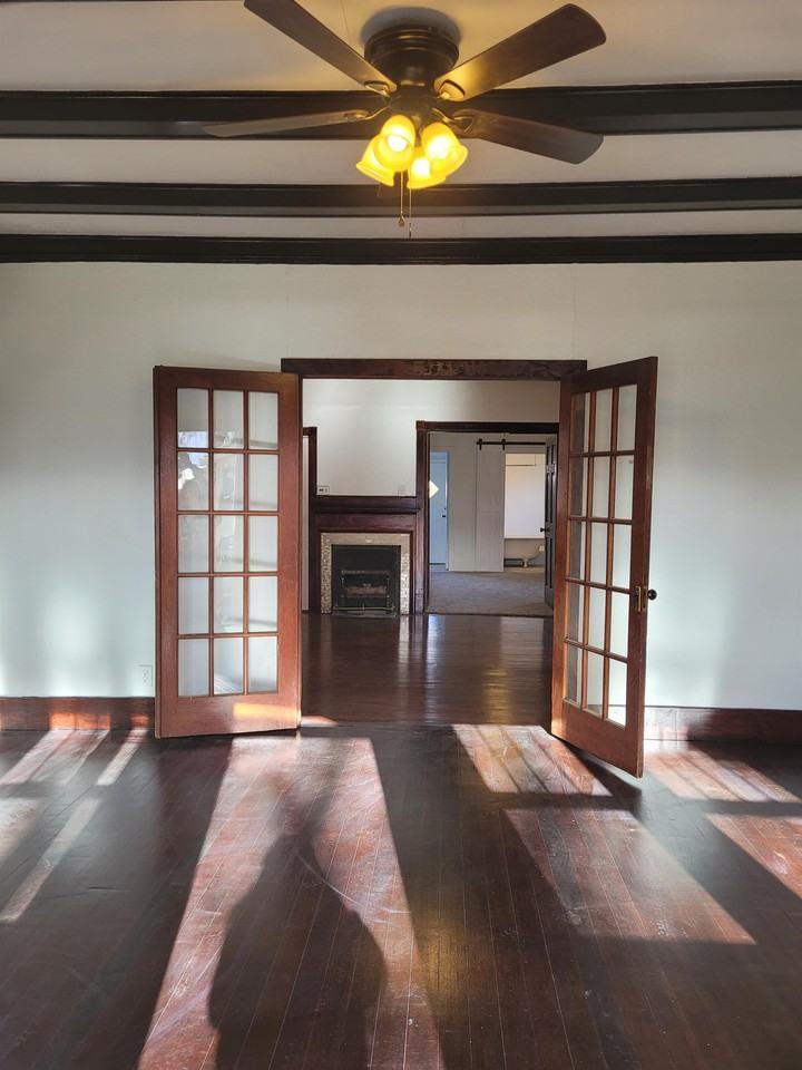 726 W Colorado Ave #1 - Photo 2 of 13