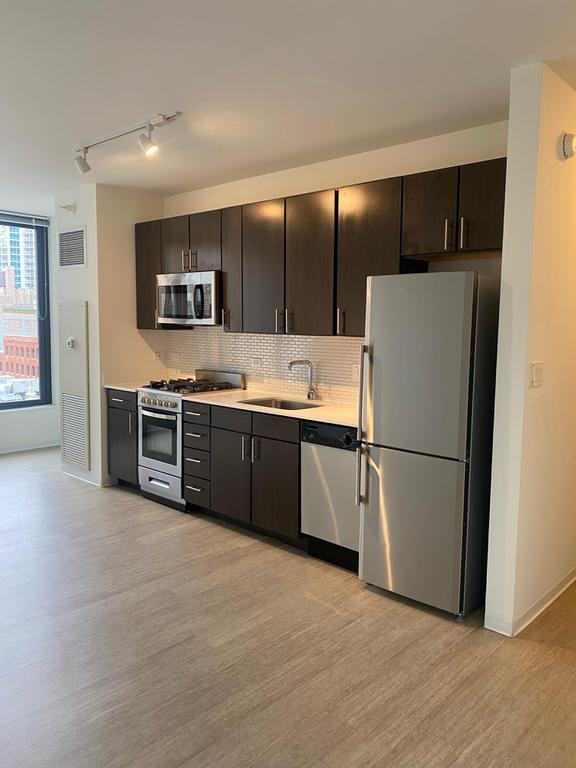 205 W Superior St #1708 - Photo 2 of 15