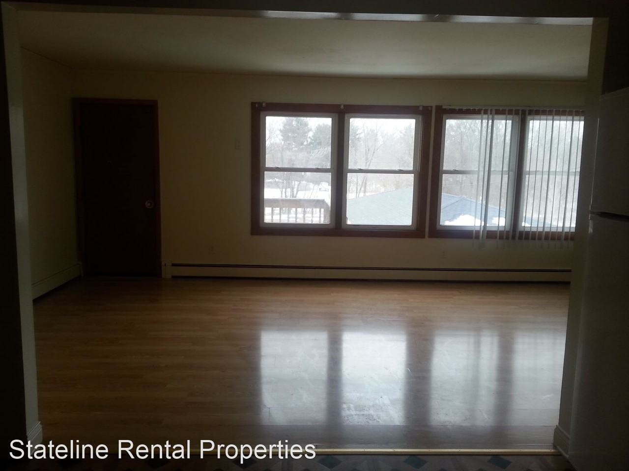 415 Oakland Ave - Photo 2 of 7