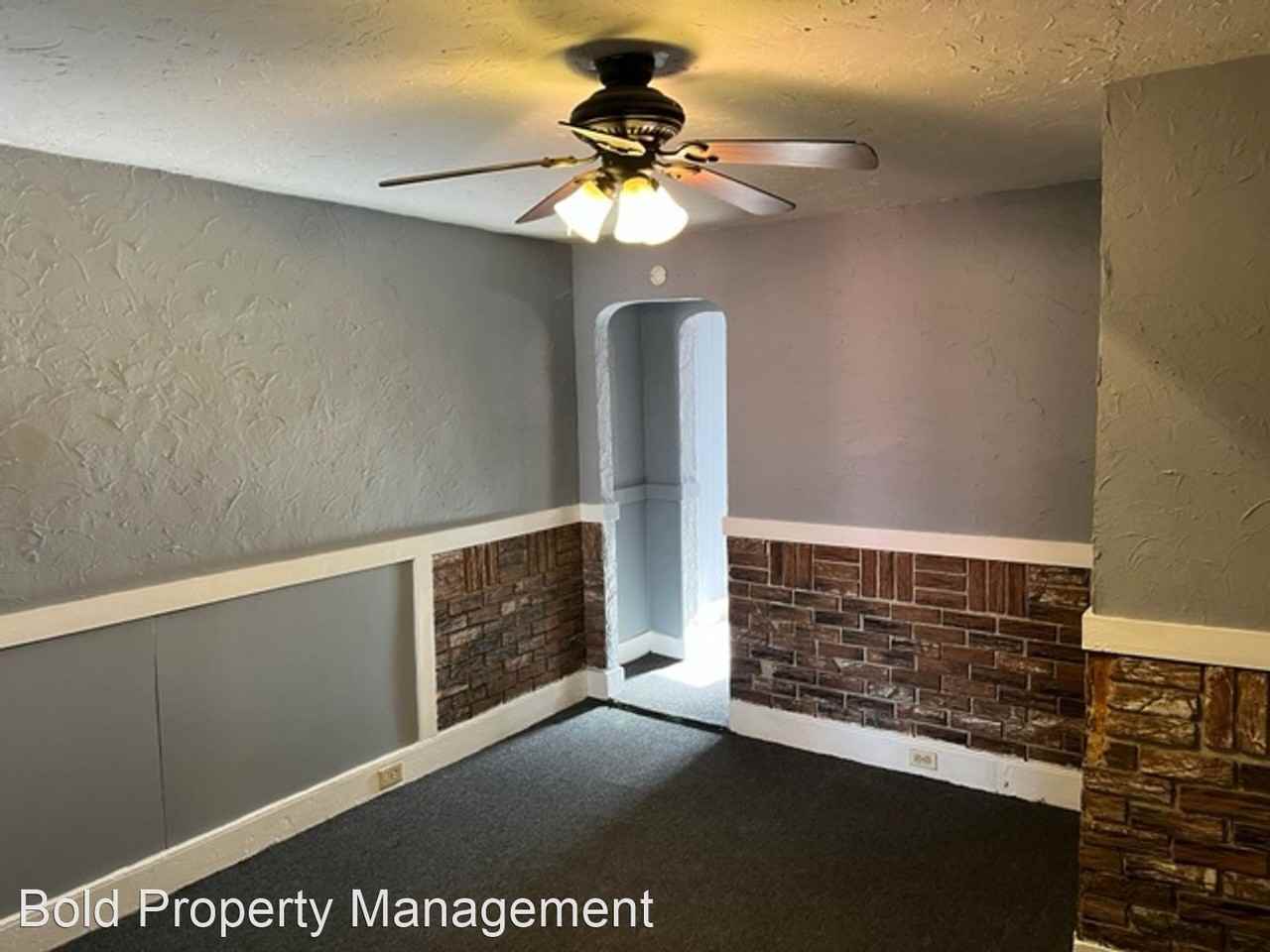 1049 Cotton St - Photo 3 of 10