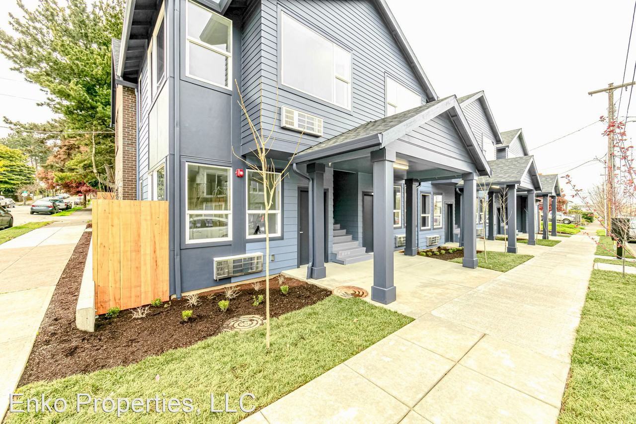 5377 SE 18th Ave. - Photo 2 of 28