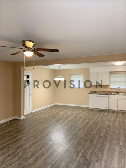 4740 Treemont Cir Ne - Photo 3 of 16