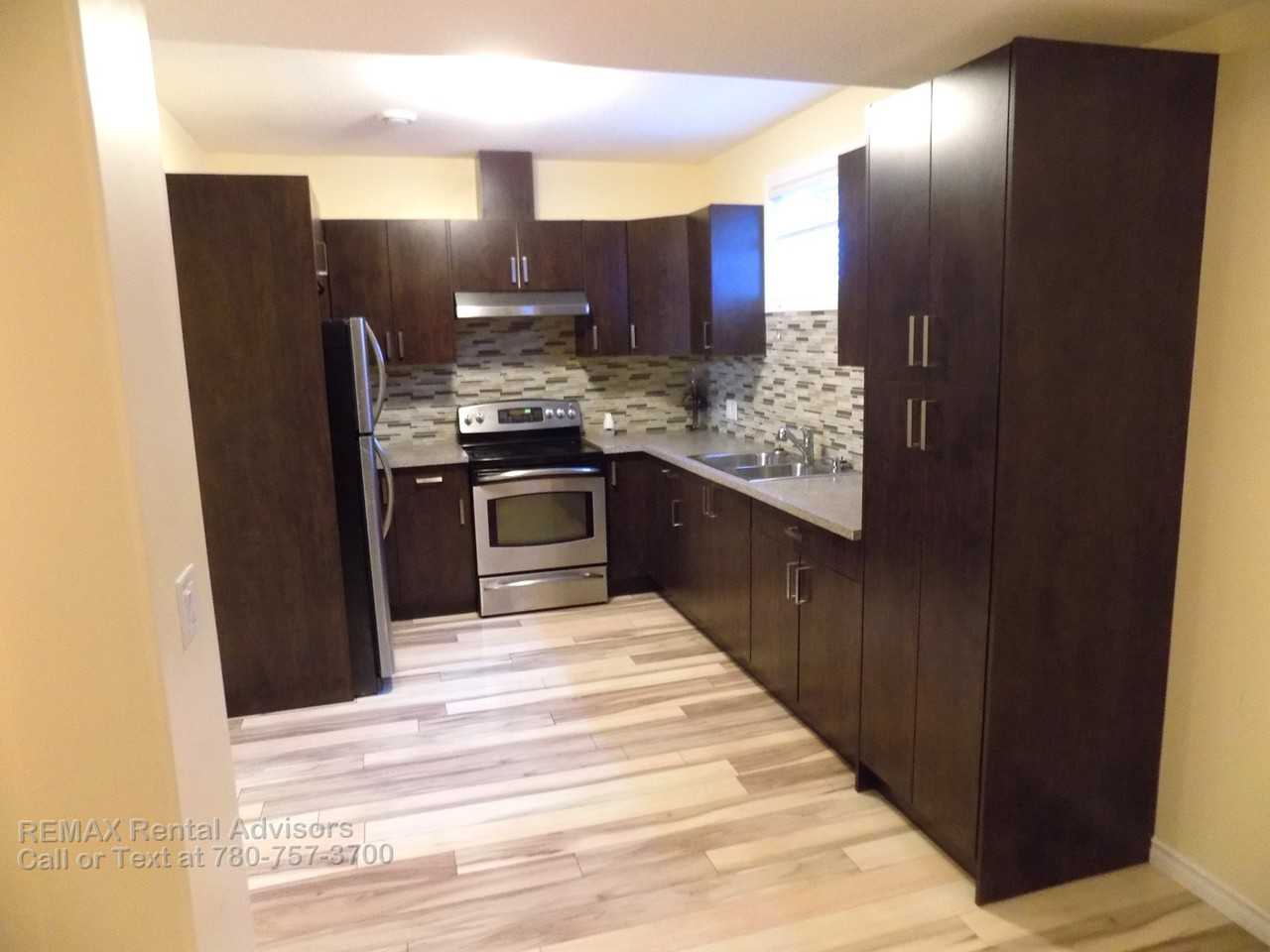 6026 164a Ave Nw - Photo 2 of 15