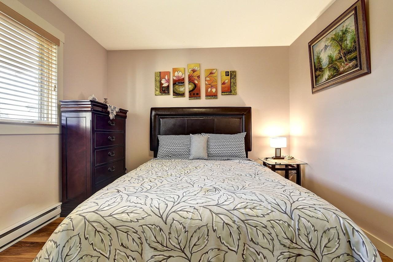 886 Stevenson Road - Photo 2 of 20