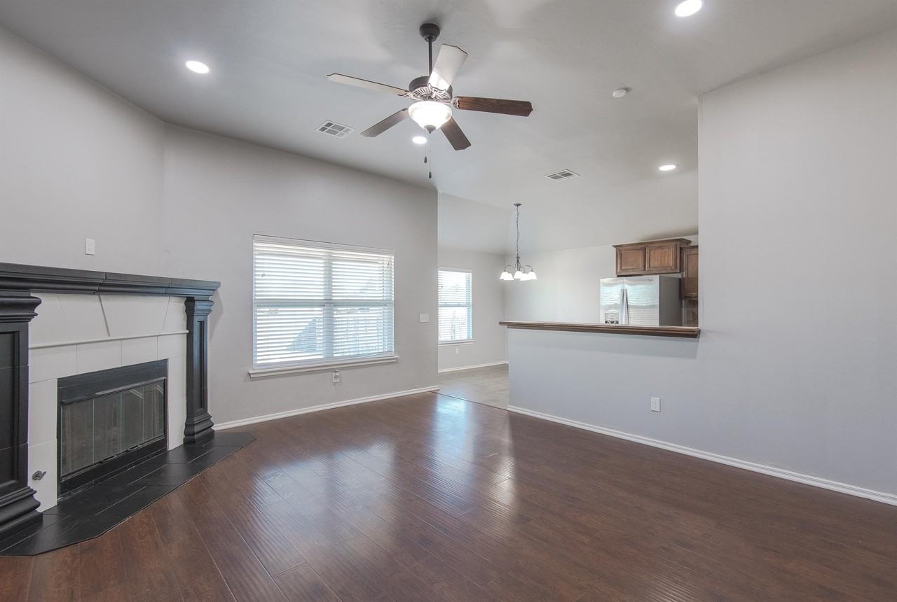 18208 Scarborough Dr #1 - Photo 3 of 10