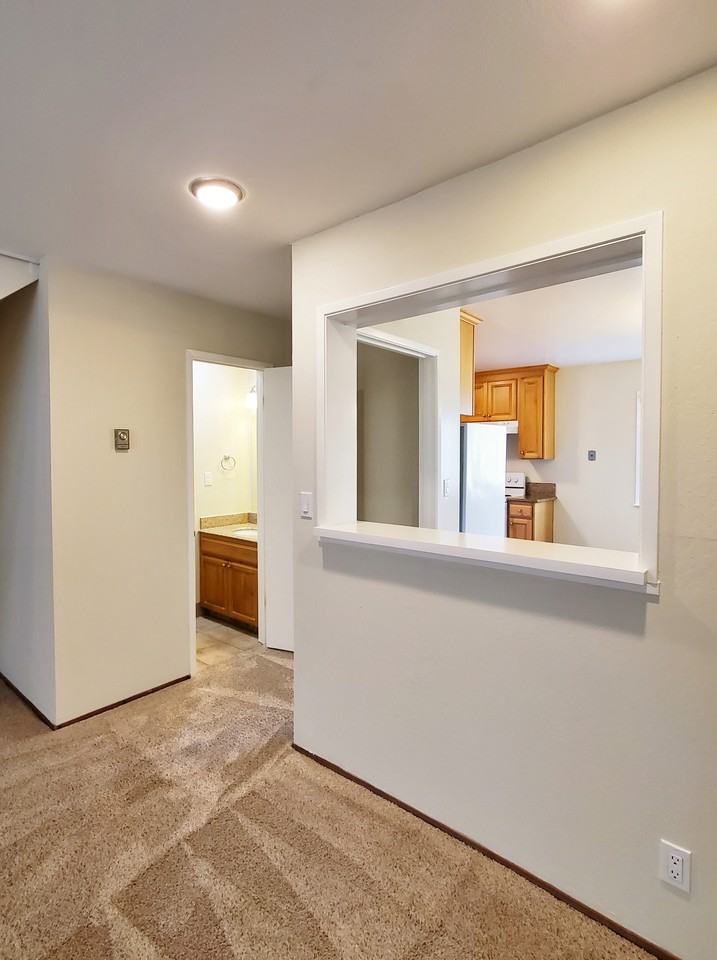 420 Richmond Drive - Photo 2 of 14