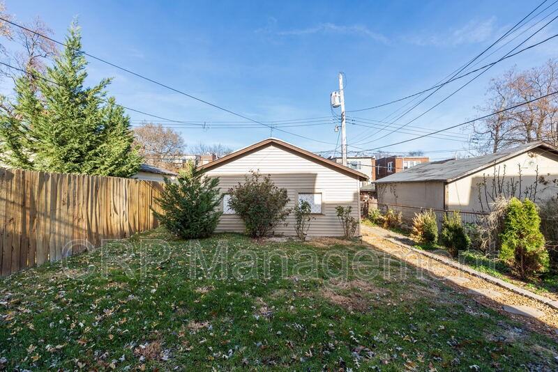 4525 Flora Ave - Photo 3 of 36
