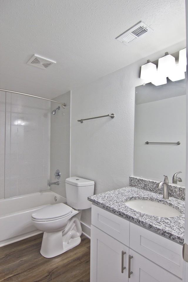 1306 Riverfront Ct #202 - Photo 3 of 3