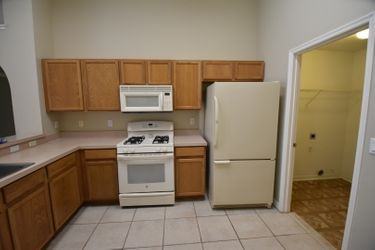 10128 Somersby Dr - Photo 3 of 11