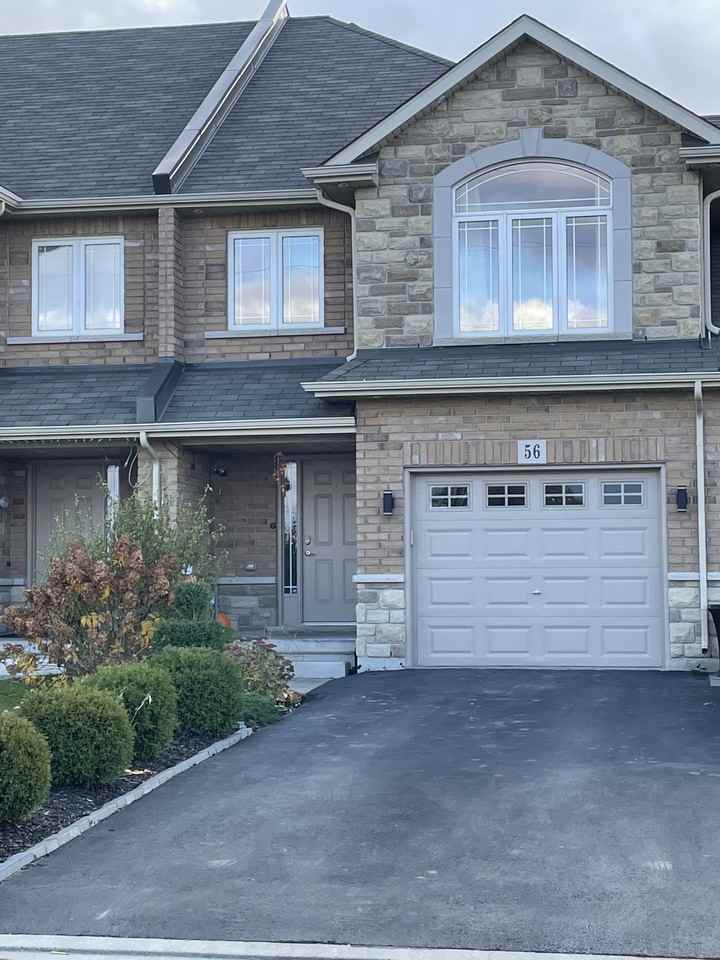 56 Charleswood Crescent - Photo 2 of 29