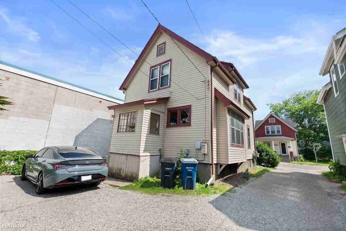 125 Adams Ave - Photo 2 of 28