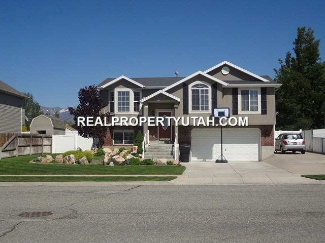 1462 N 780 W - Photo 2 of 21