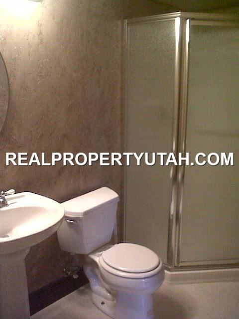 1462 N 780 W - Photo 3 of 21