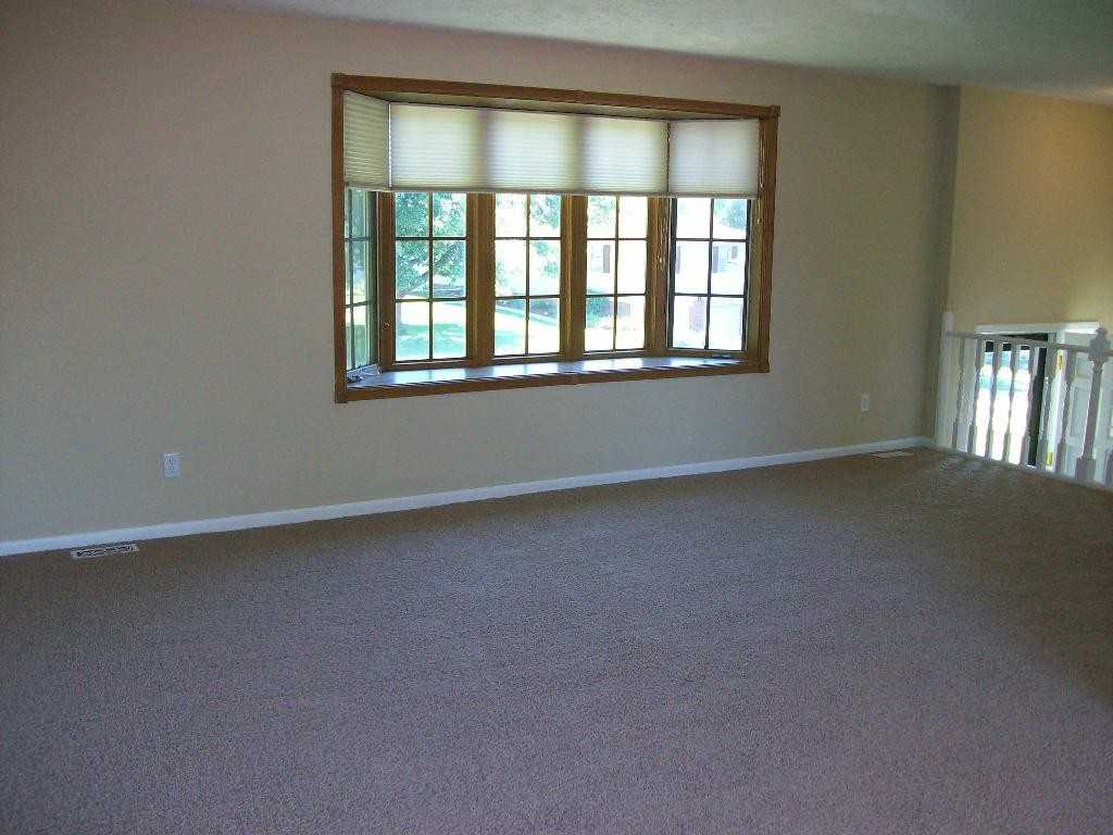 10505 Hansen Ave - Photo 2 of 13