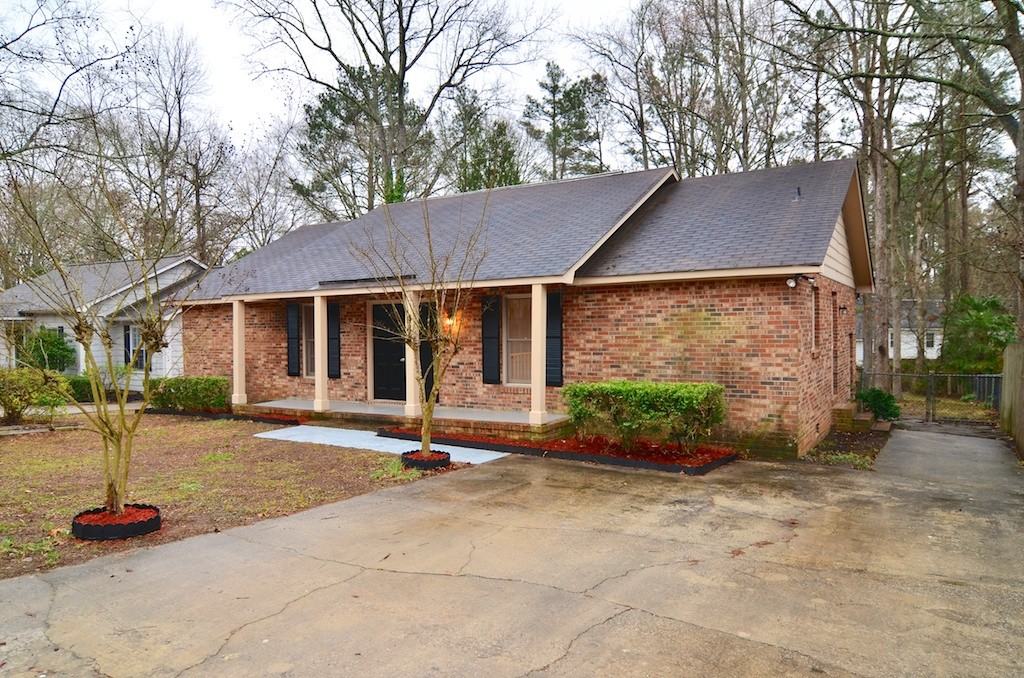 448 Parlock Rd - Photo 3 of 29