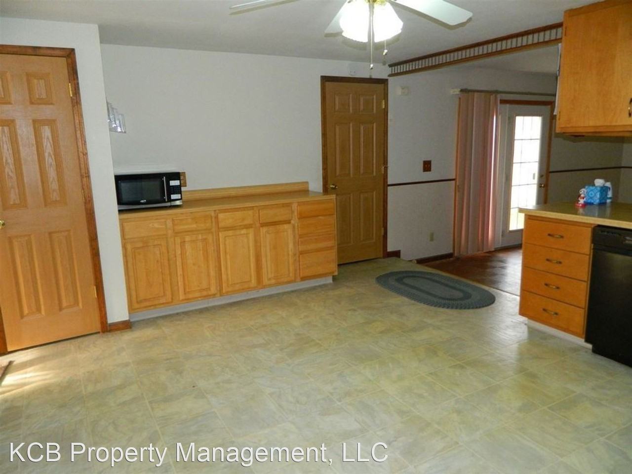 2004 Pontiac Ct - Photo 2 of 8