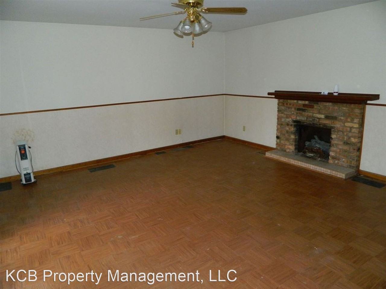 2004 Pontiac Ct - Photo 3 of 8