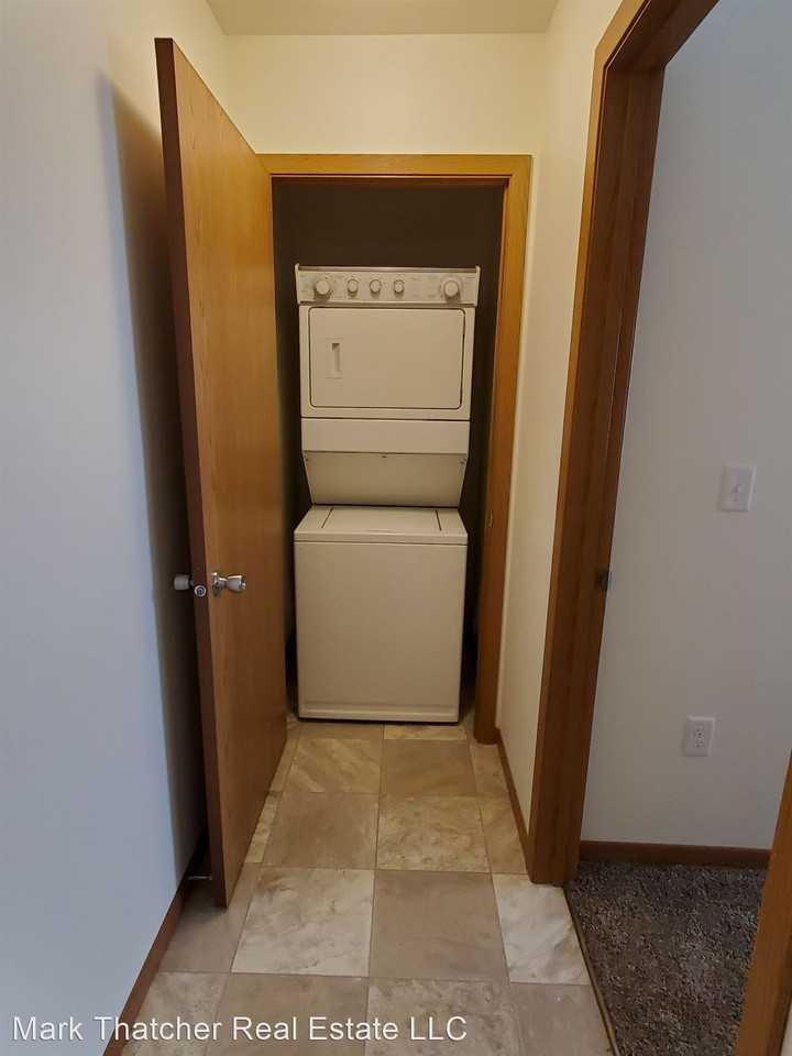 25-33 S. 7th Ave & 719 E. Main St - Photo 2 of 14