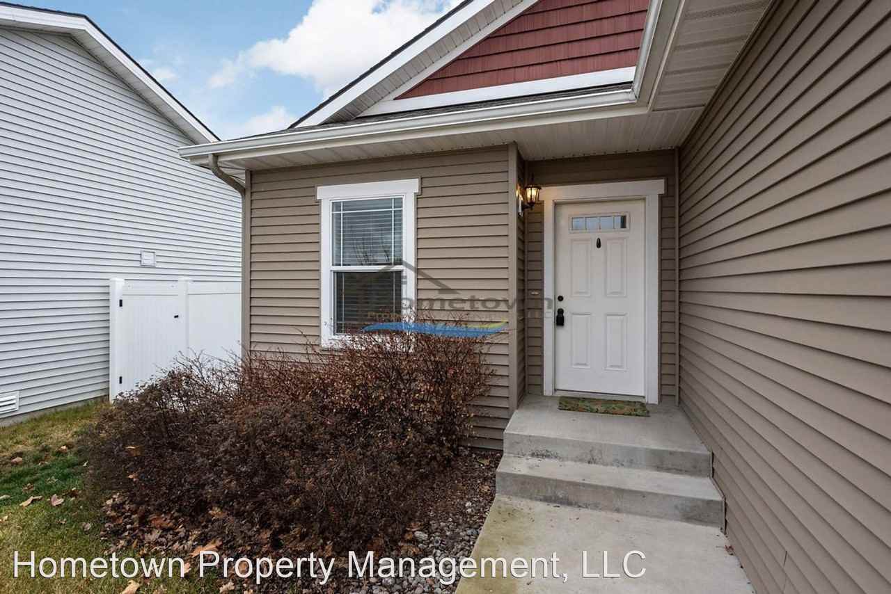 7346 N Carrington Ln - Photo 3 of 29