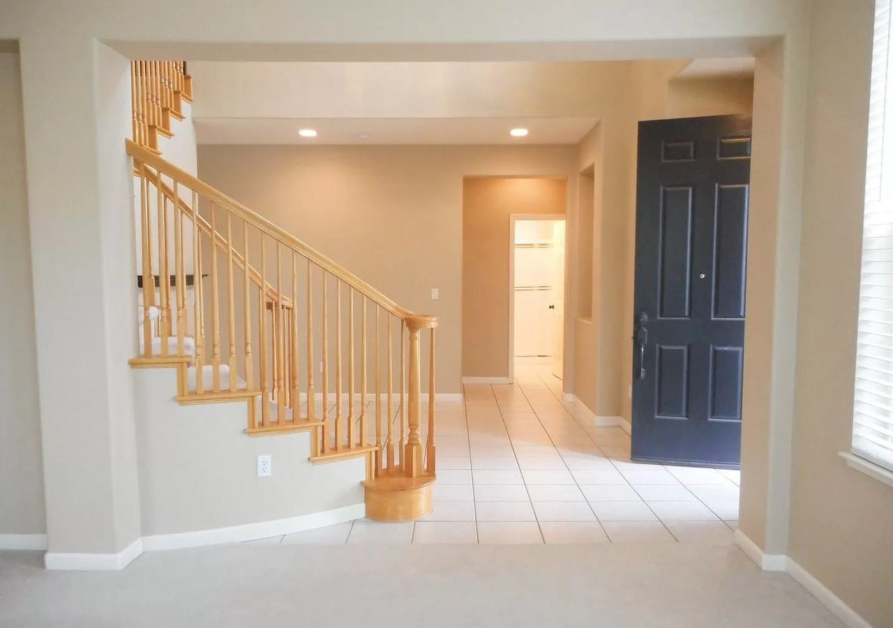 3452 Eagle Rock Loop - Photo 3 of 12