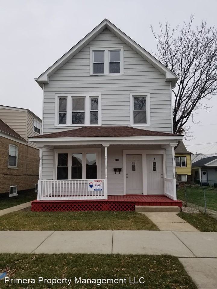 5218 S Lockwood Ave Apartments in Garfield Ridge, Chicago, IL 60638