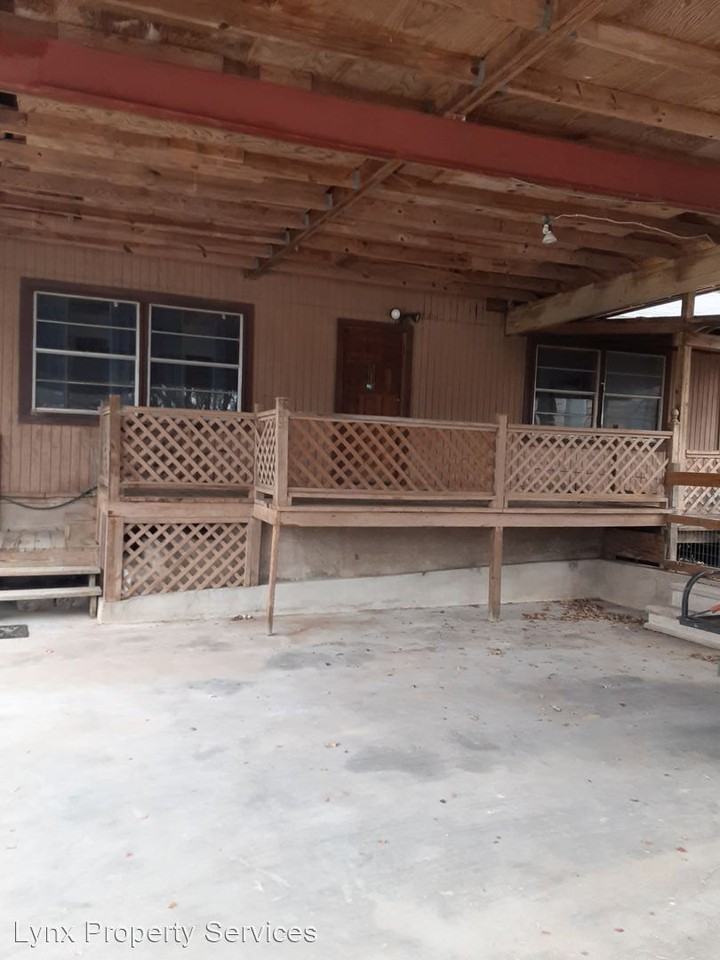 7800 Jacksboro Hwy - Photo 2 of 5