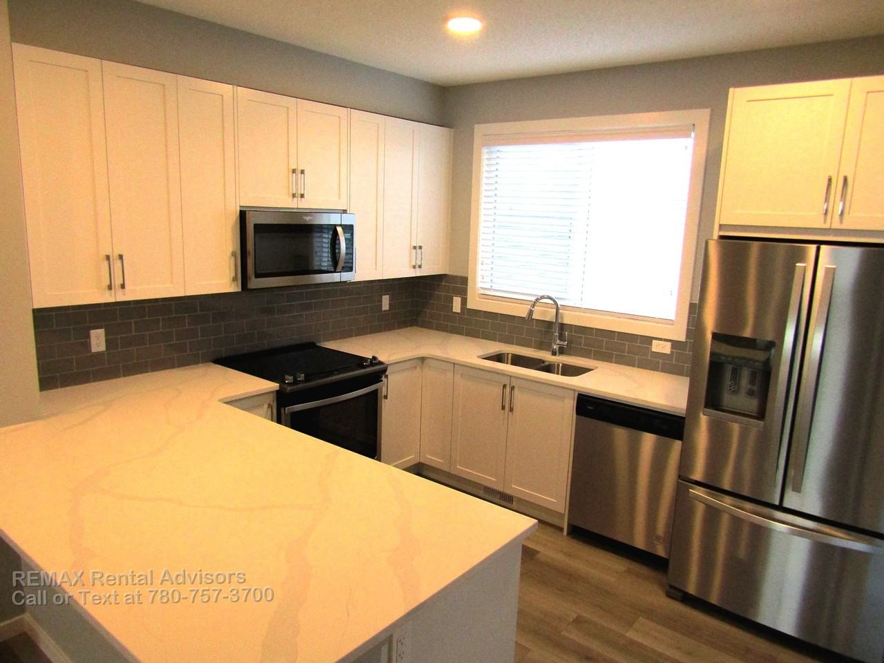 225 Belmont Heath Sw - Photo 3 of 18