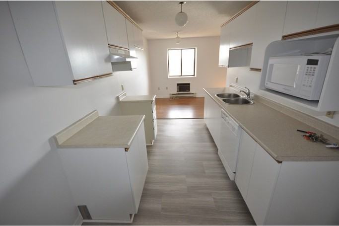 400 Telstar Ave - Photo 2 of 7