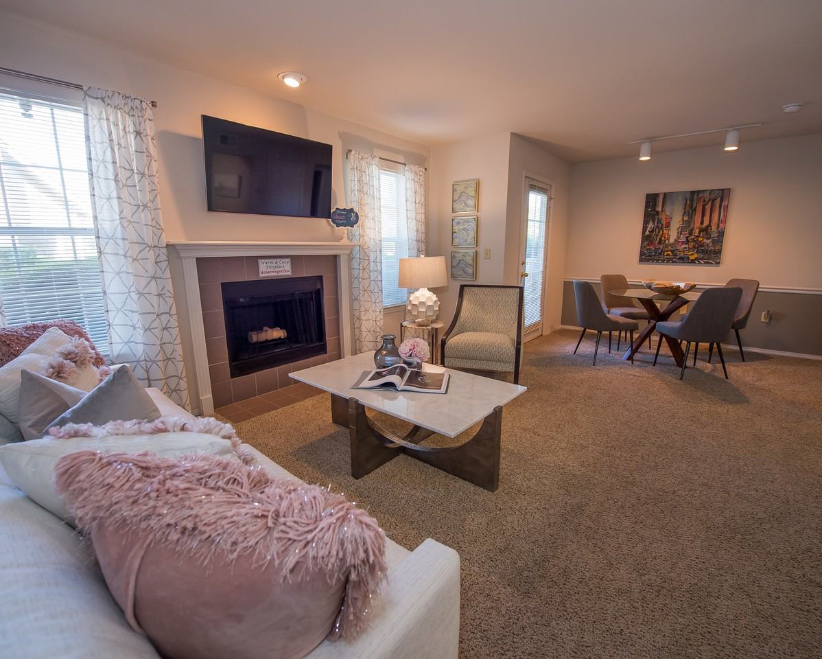 Newport Wichita Apts. - Photo 4 of 9