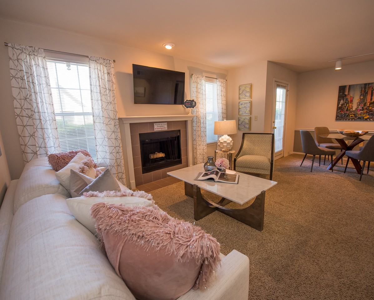 Newport Wichita Apts. - Photo 5 of 9