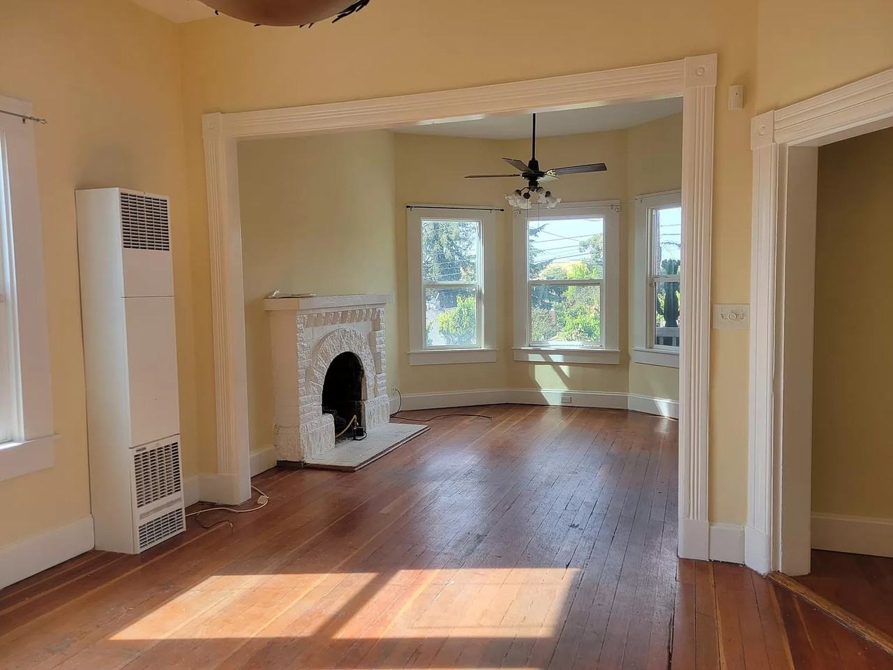 3316 Laguna Way #A - Photo 2 of 11