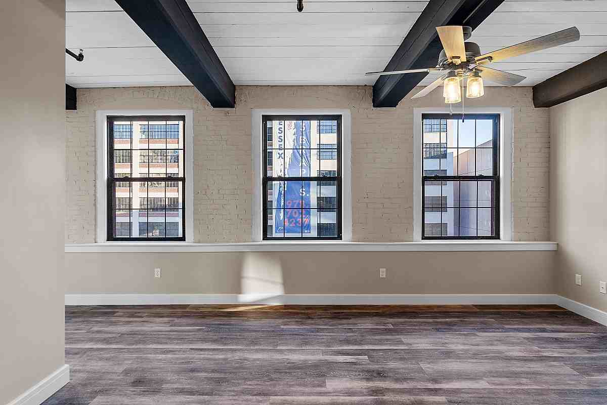 142 Essex Street #301 - Photo 3 of 19