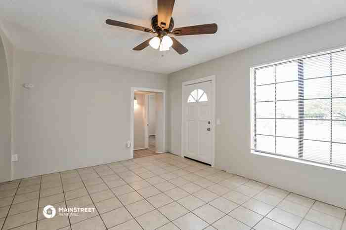 455 W Montana St - Photo 3 of 16