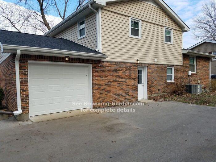 4739 Trenton Dr - Photo 2 of 16