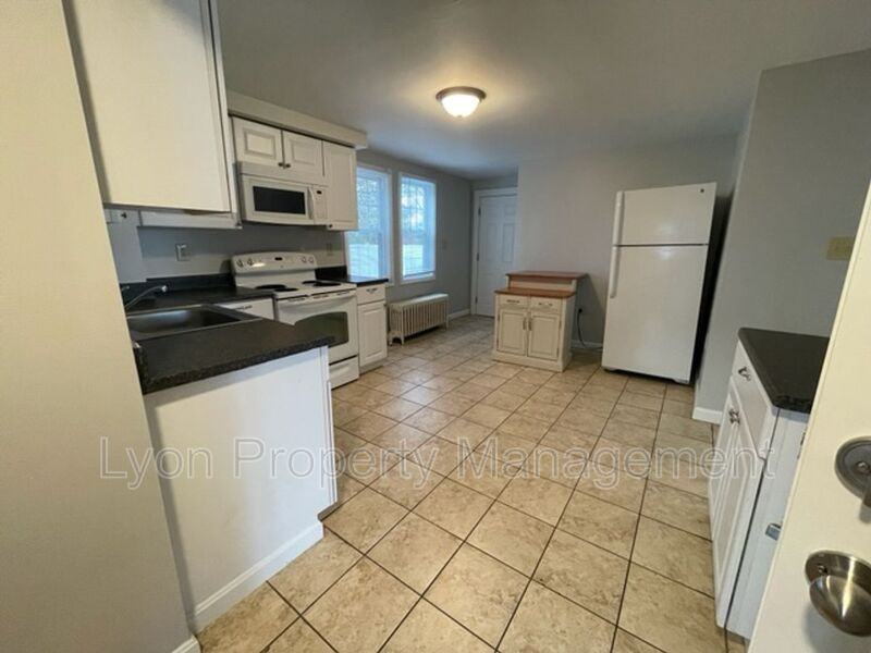 1596 Lonsdale Ave #1 - Photo 6 of 12