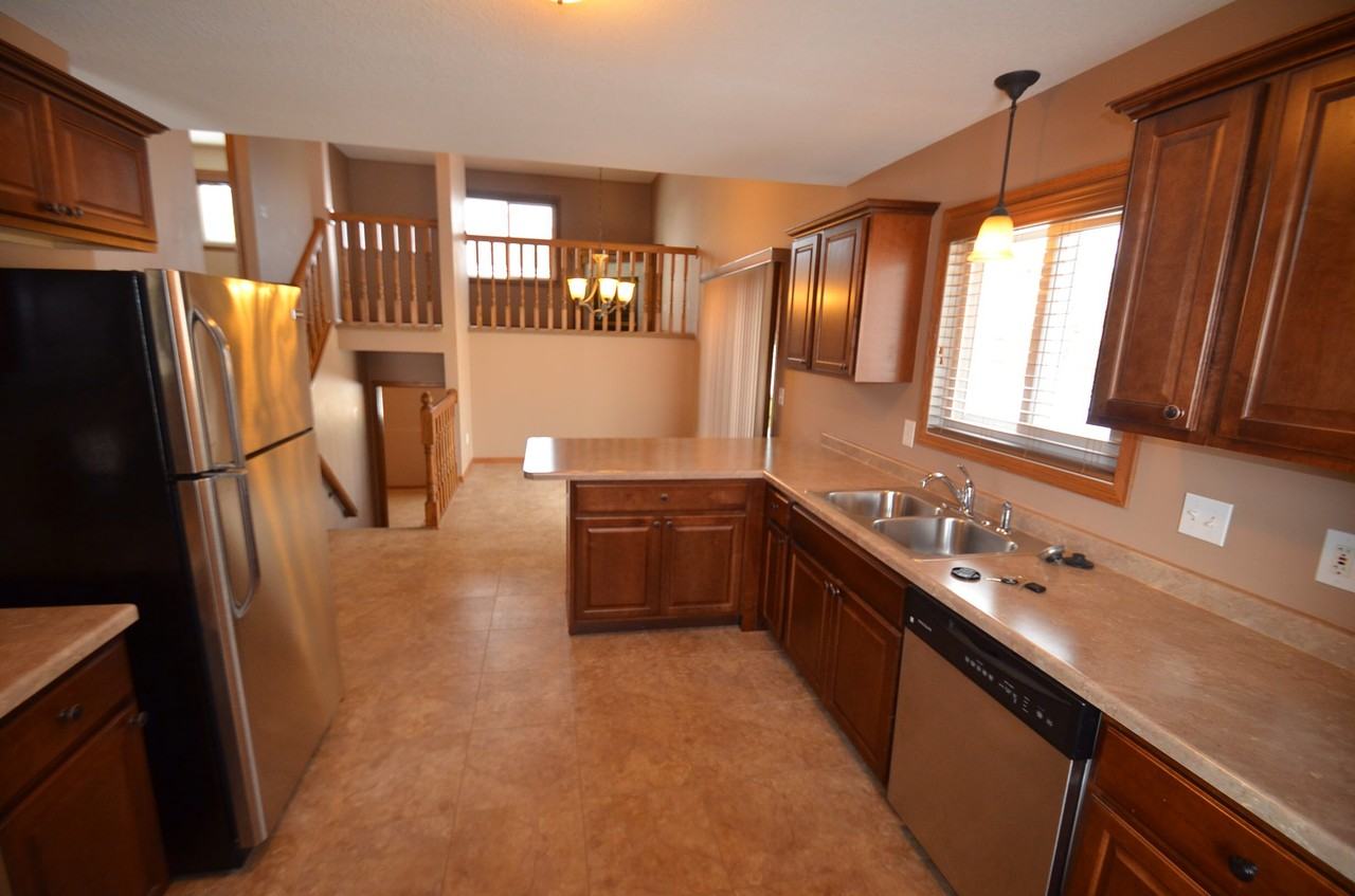 6163 Kalland Dr - Photo 3 of 11