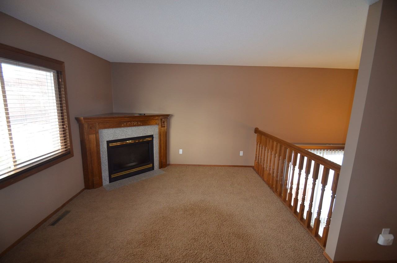 6163 Kalland Dr - Photo 2 of 11