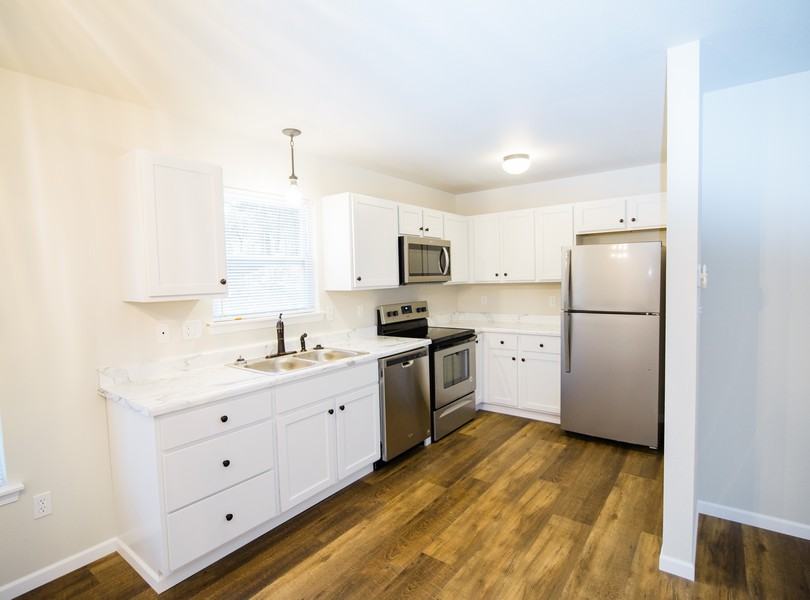 5406 Deer Valley Dr #D - Photo 5 of 10
