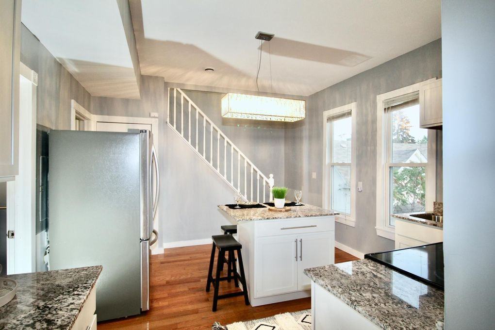 1819 15th Ave S #2 - Photo 2 of 16