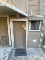featured image of 319 1/2 N School St #1