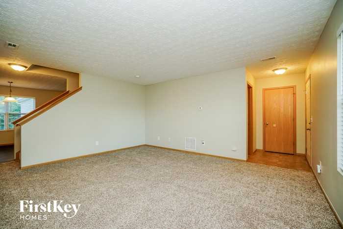 2860 Hillstone St - Photo 3 of 15