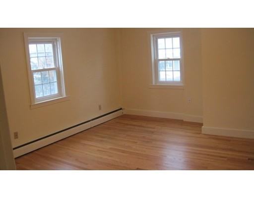 18 Weatherbee Ln #18 - Photo 3 of 13