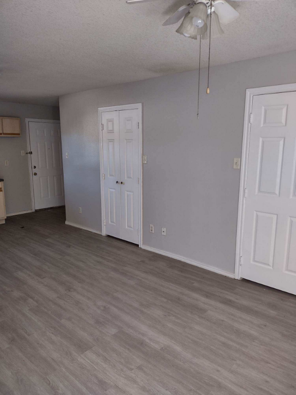 1976 Quality Blvd #12 - Photo 5 of 8