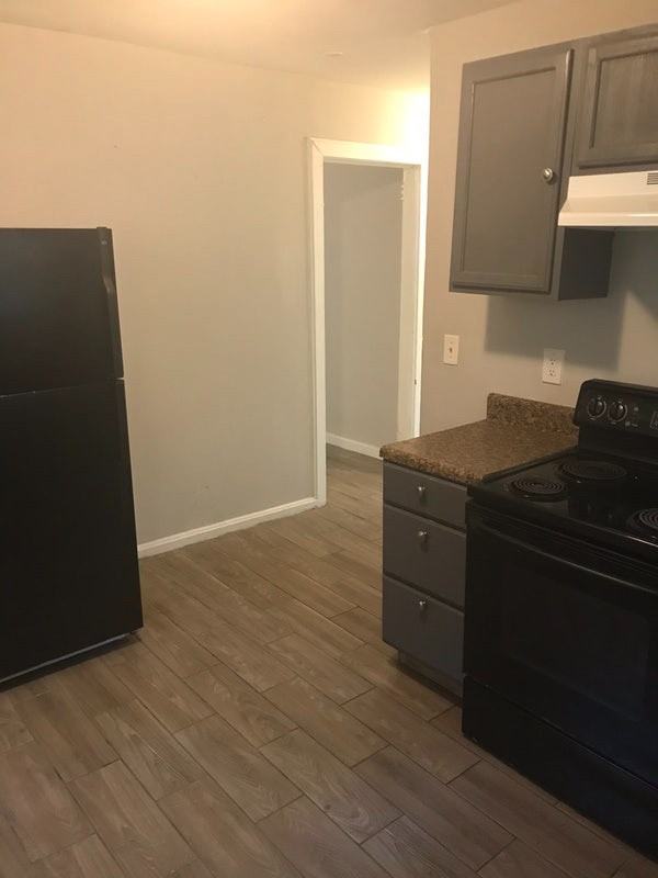 2059 Detroit Avenue Northwest - Photo 4 of 12