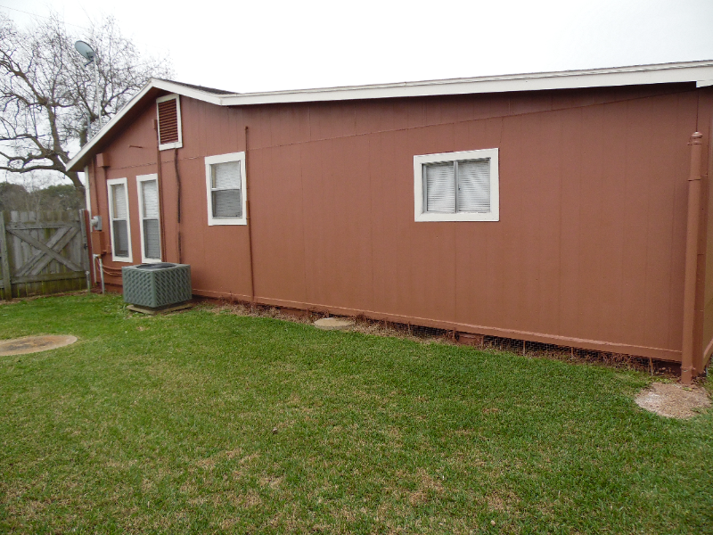 118 Robinson Rd - Photo 4 of 28