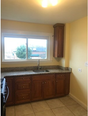 18 Sherwood Rd #2 - Photo 2 of 14