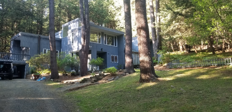 10 Pine Dr - Photo 2 of 5