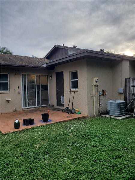3945 Chapel St - Photo 2 of 10