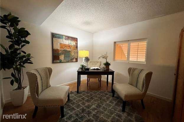 631 Springbrook N - Photo 3 of 23